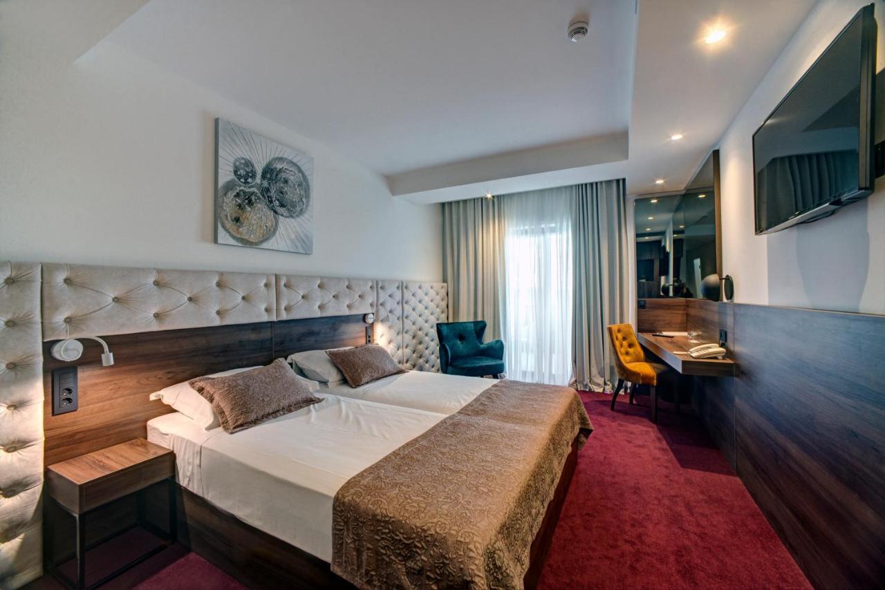 Hotel Scala D'Oro Vodice Exterior foto