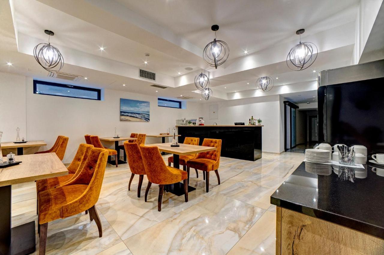 Hotel Scala D'Oro Vodice Exterior foto
